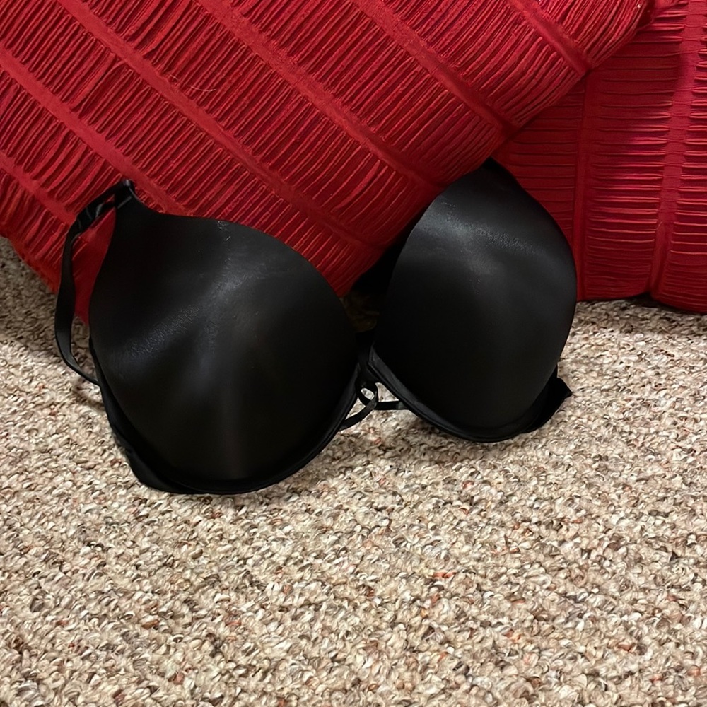 BNWT Victorias Secret Black Bra